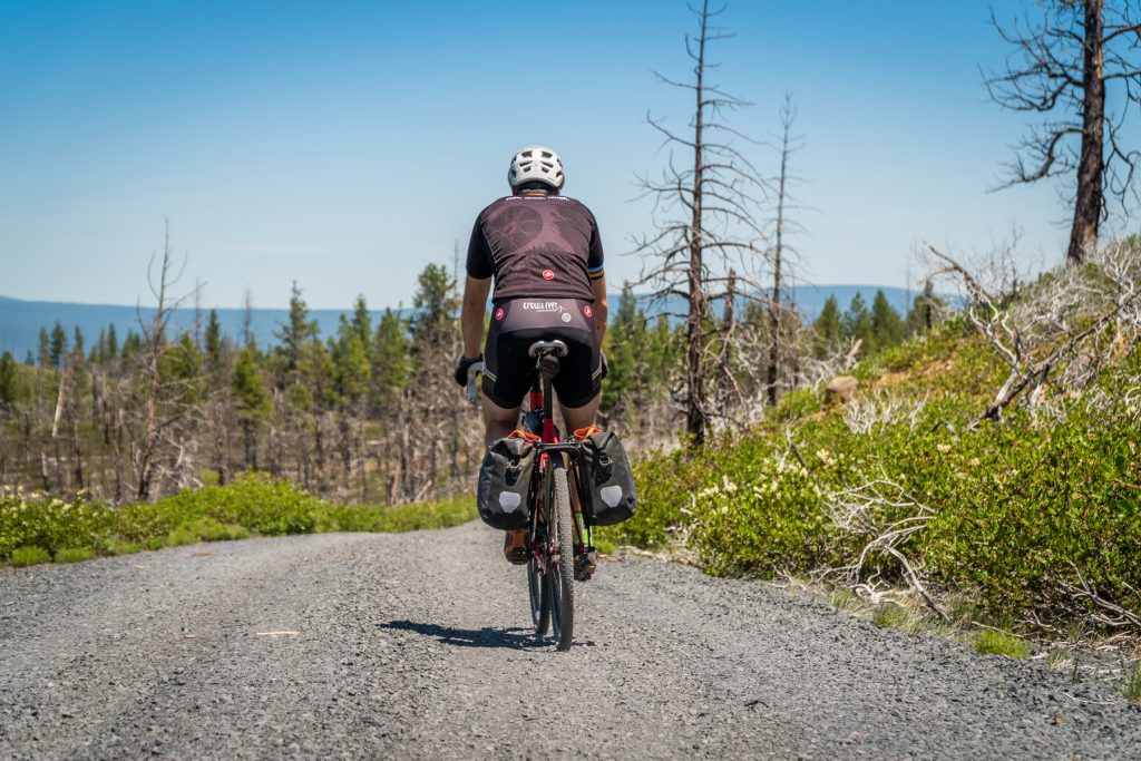 OMM_GRAVEL_2500p-9 Gravel / Road Biker with OMM Rack