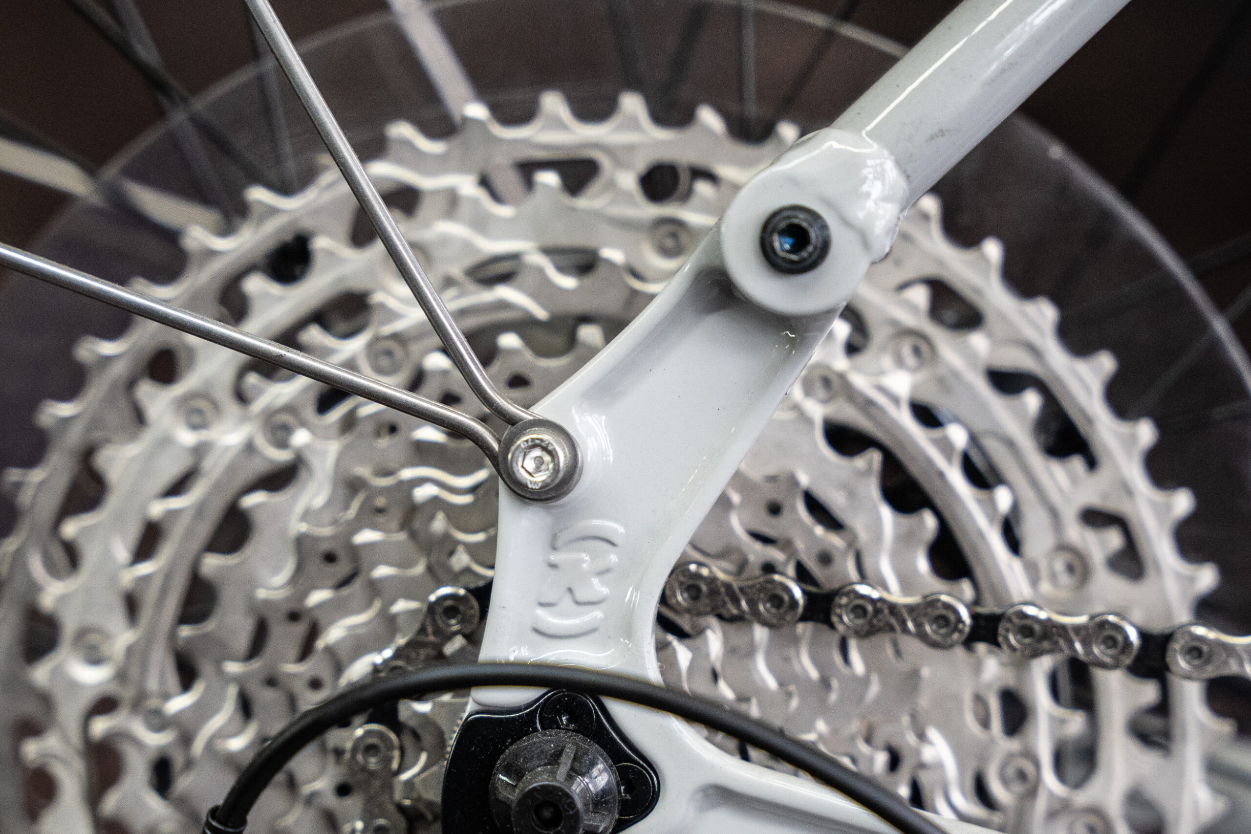 Bike eyelets on an aluminum frame