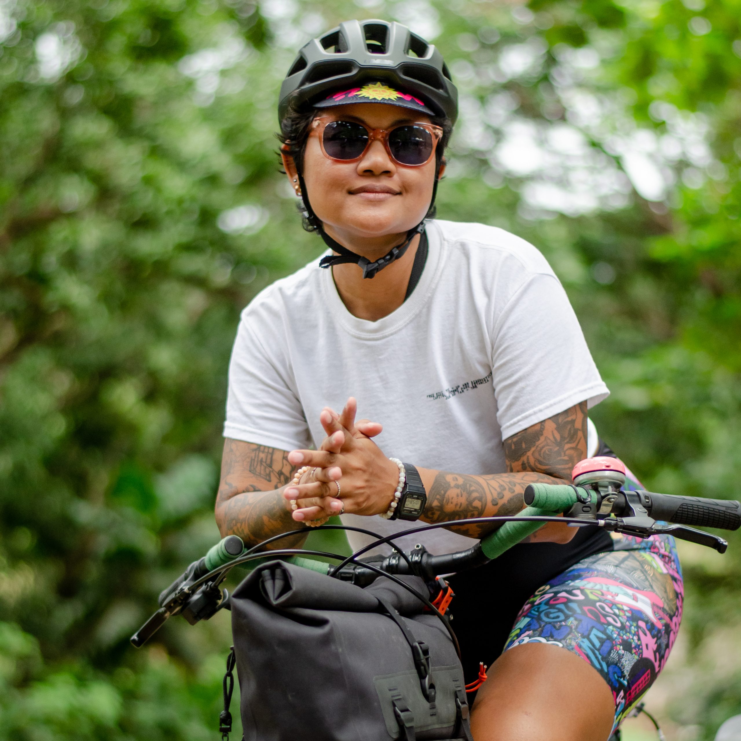 gelozayco Aneka Crisostomo on her bike in nature.