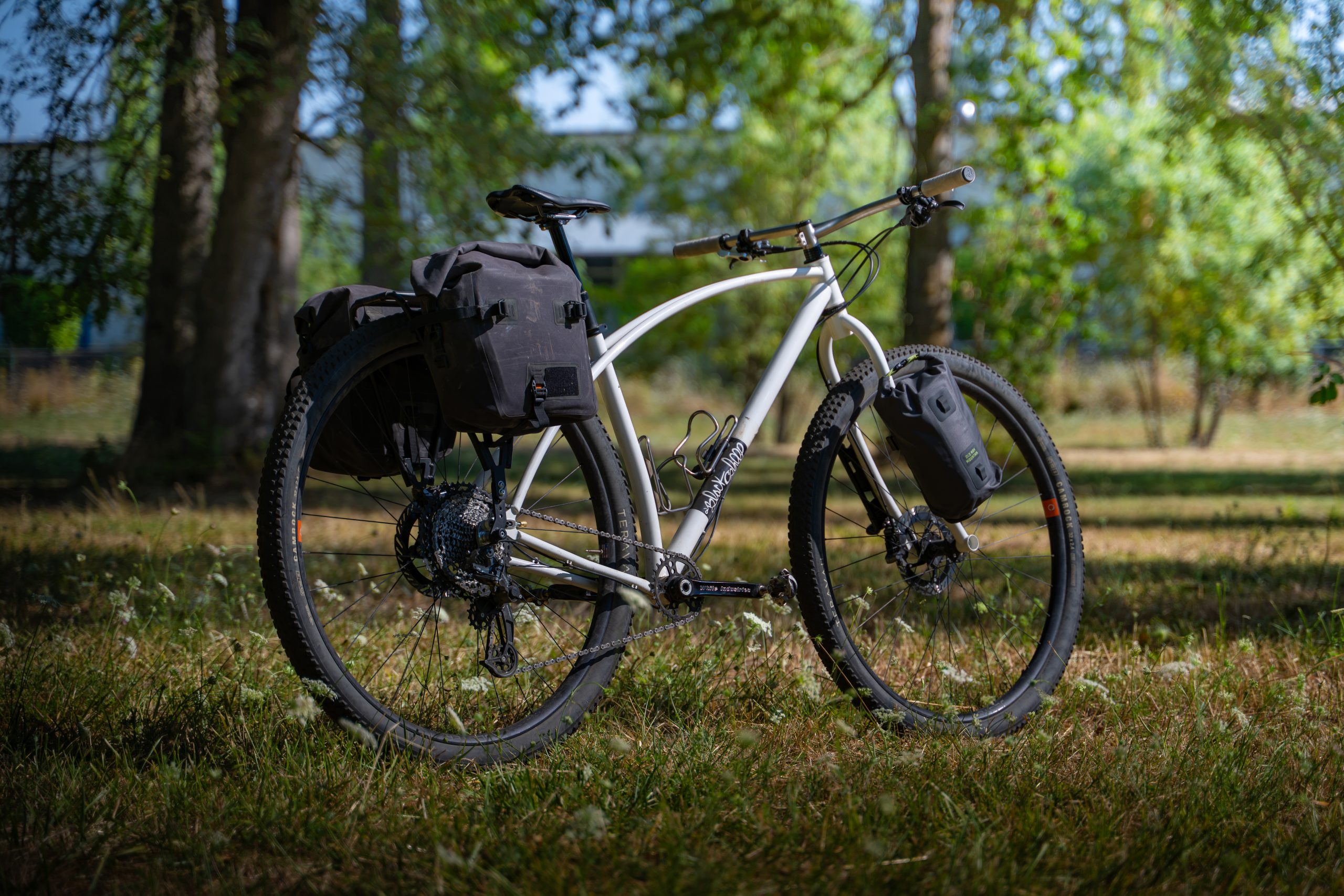 Black Sheep 32" bikepacking bike with Divide bike rack